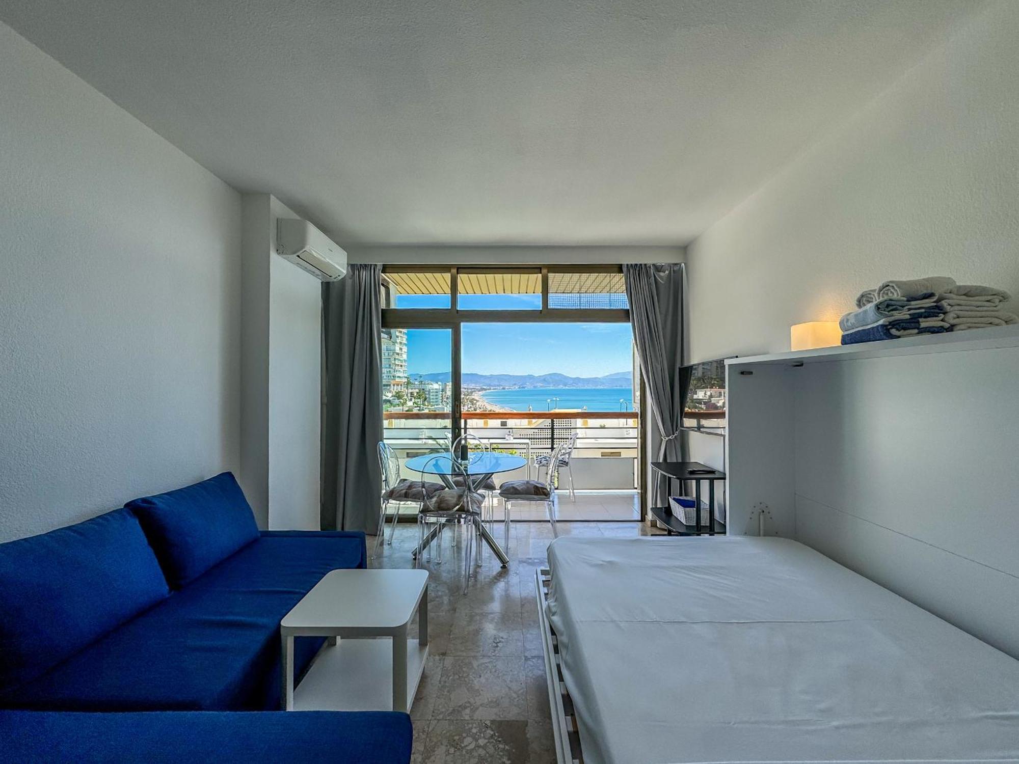 Casa Rosa - Playa Apartment Torremolinos