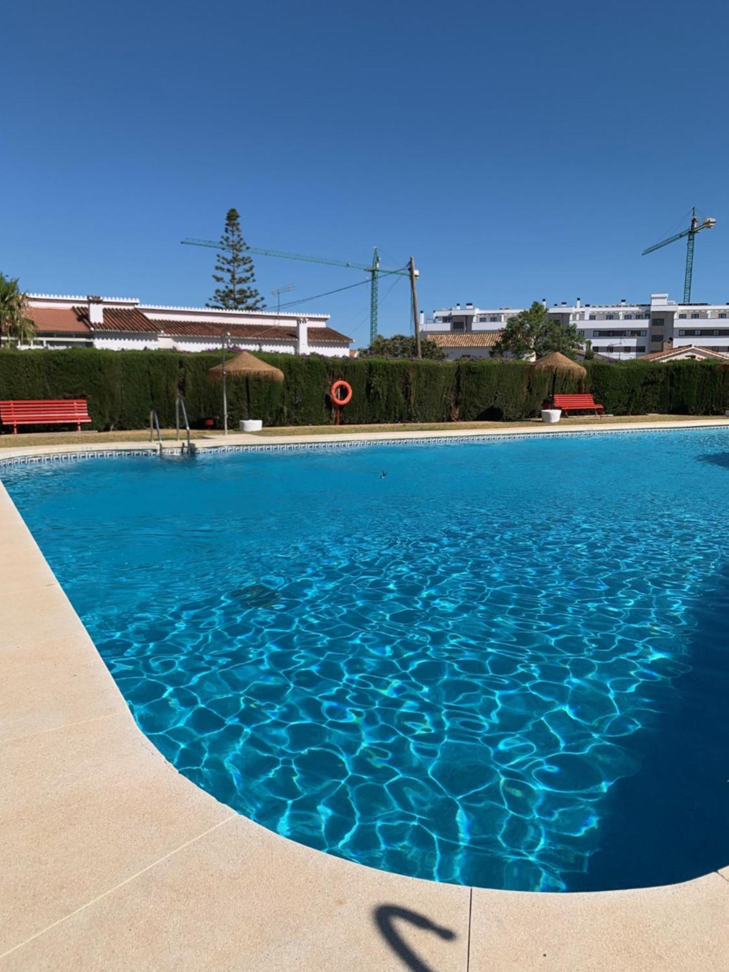 Apartamento Comodo En Alamos, *