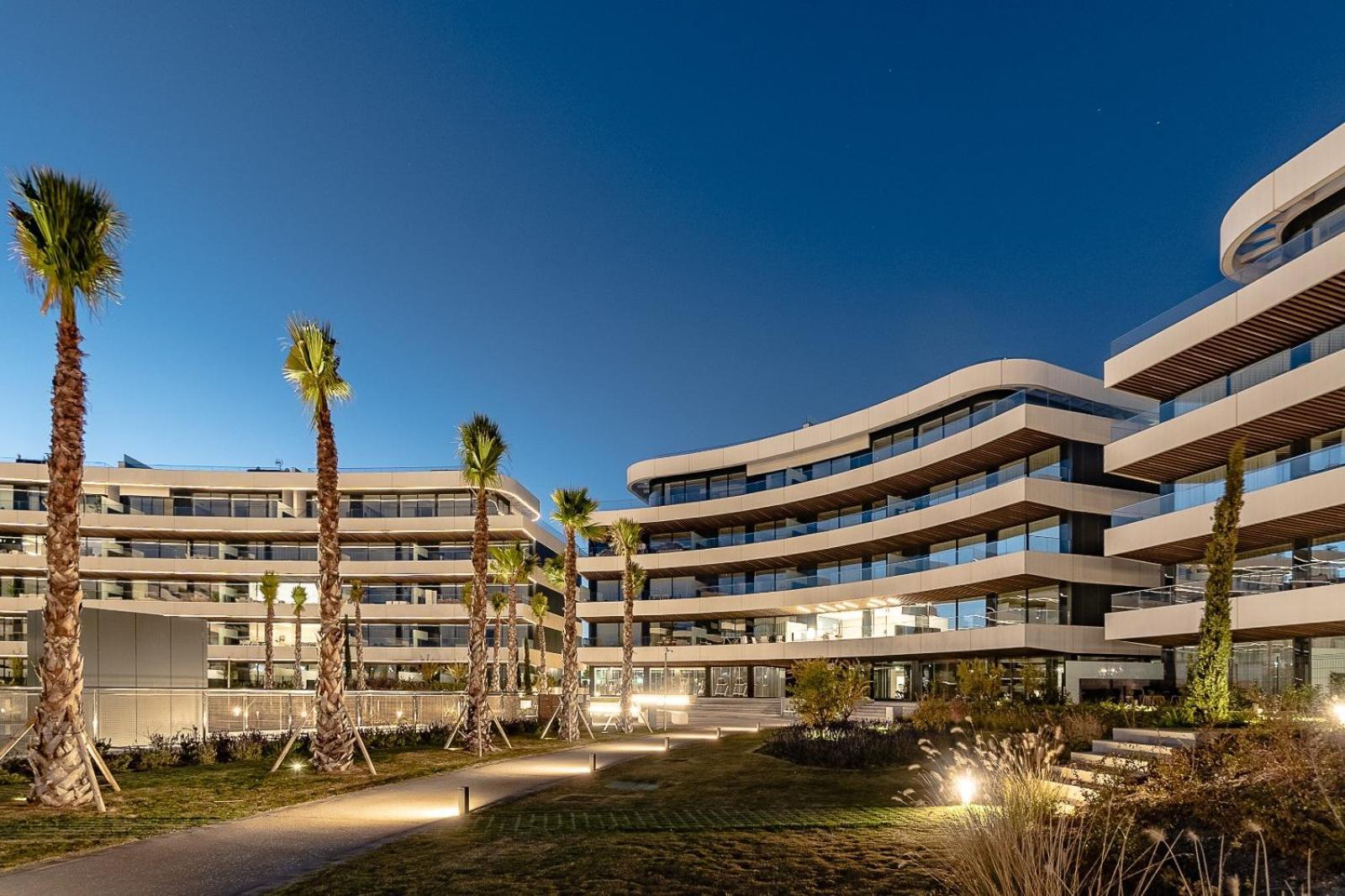Vivi Homes - Mali Pool, Jacuzzi, Garden, Gym & Sea View * Torremolinos