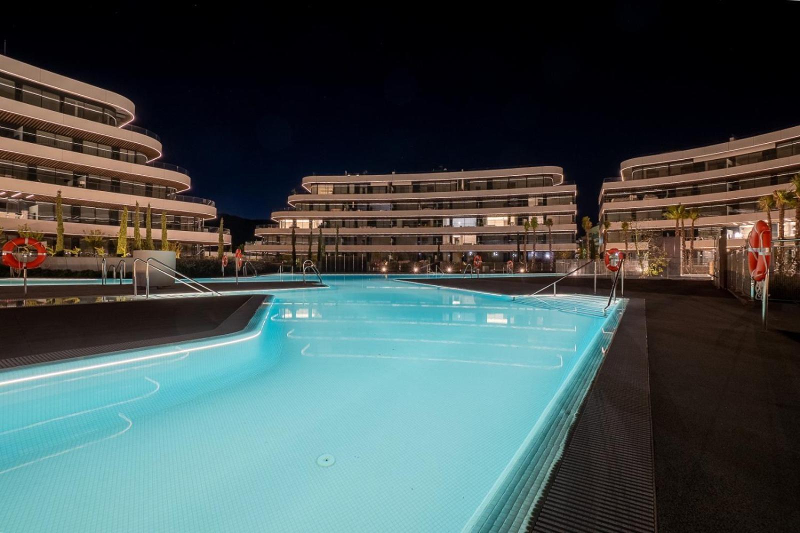 Vivi Homes - Mali Pool, Jacuzzi, Garden, Gym & Sea View Apartamento