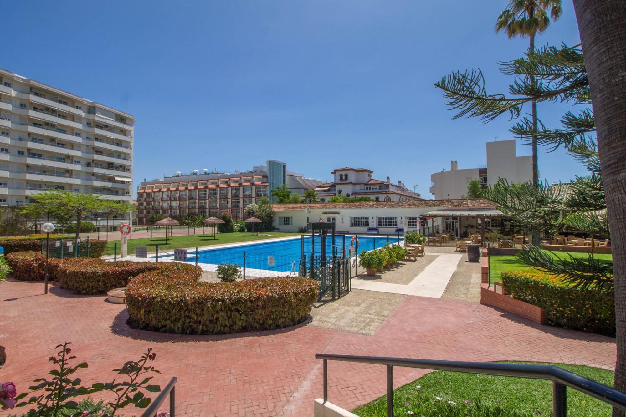 Apartment Carihuela Palace 417 By Ivi Real Estate Torremolinos