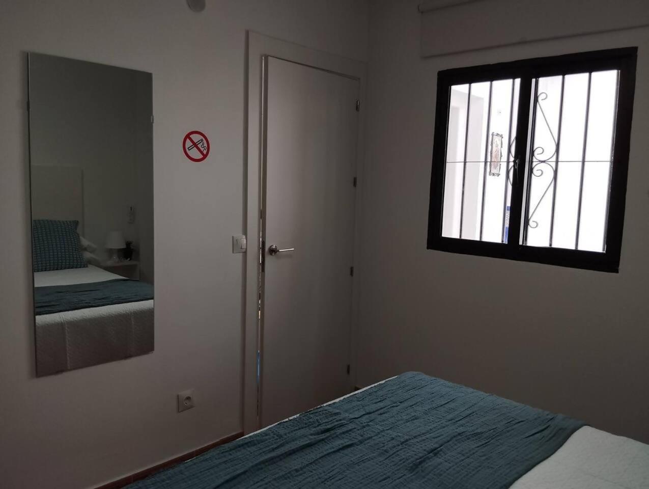 Lidia Planta 1, La Carihuela 1ª Linea Playa, Vistas Mar, 1 Dormitorio, 52 M2, 1-3 Huesped, Amplio Balcon, Wifi Apartamento