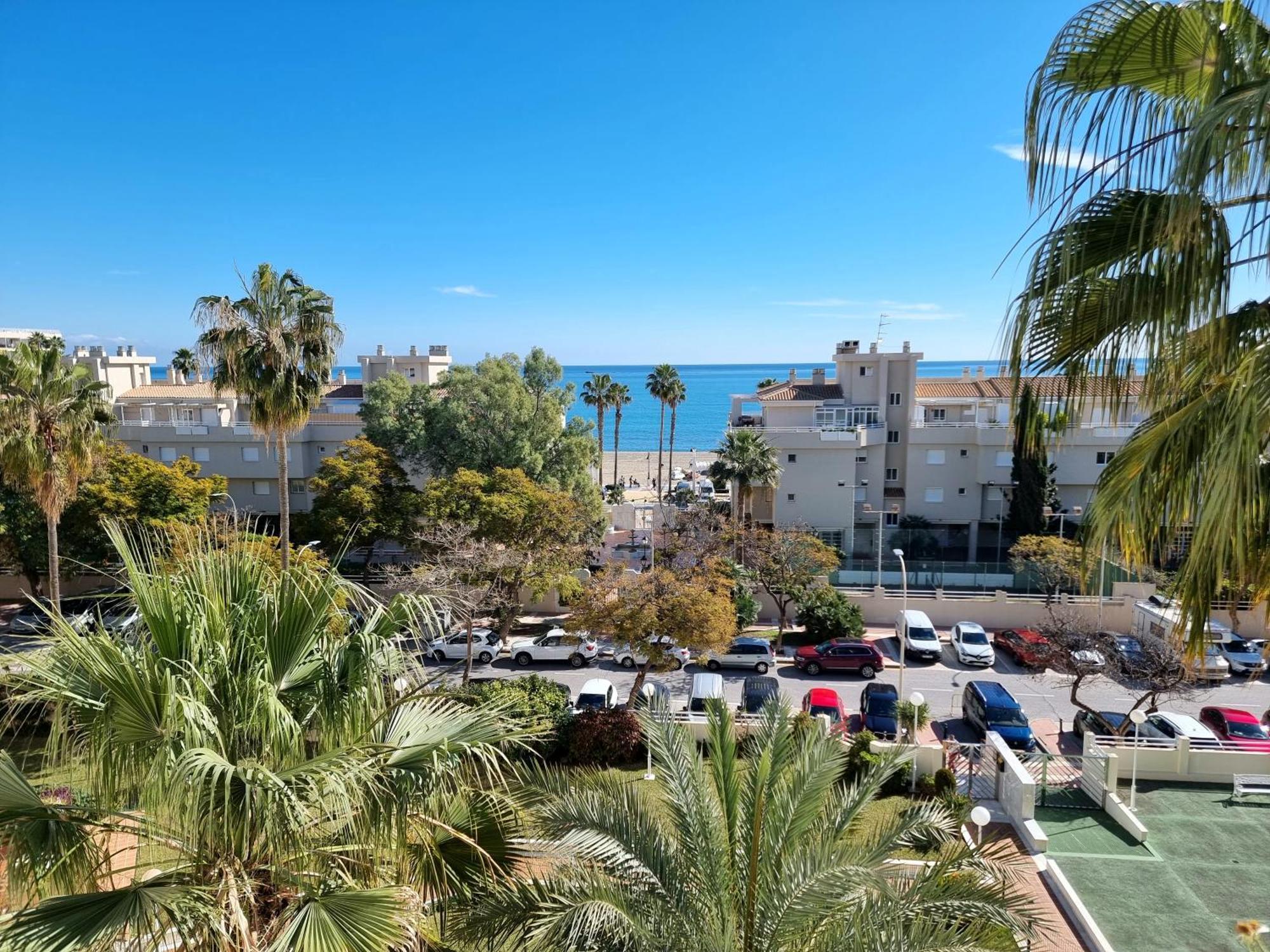 Apartamento Luxury 2 Bedrooms In La Carihuela 20 Meters In From Of Torremolinos