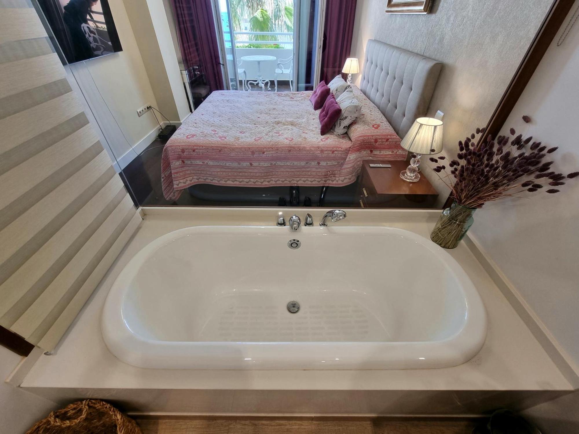 Luxury 2 Bedrooms In La Carihuela 20 Meters In From Of Apartamento Torremolinos