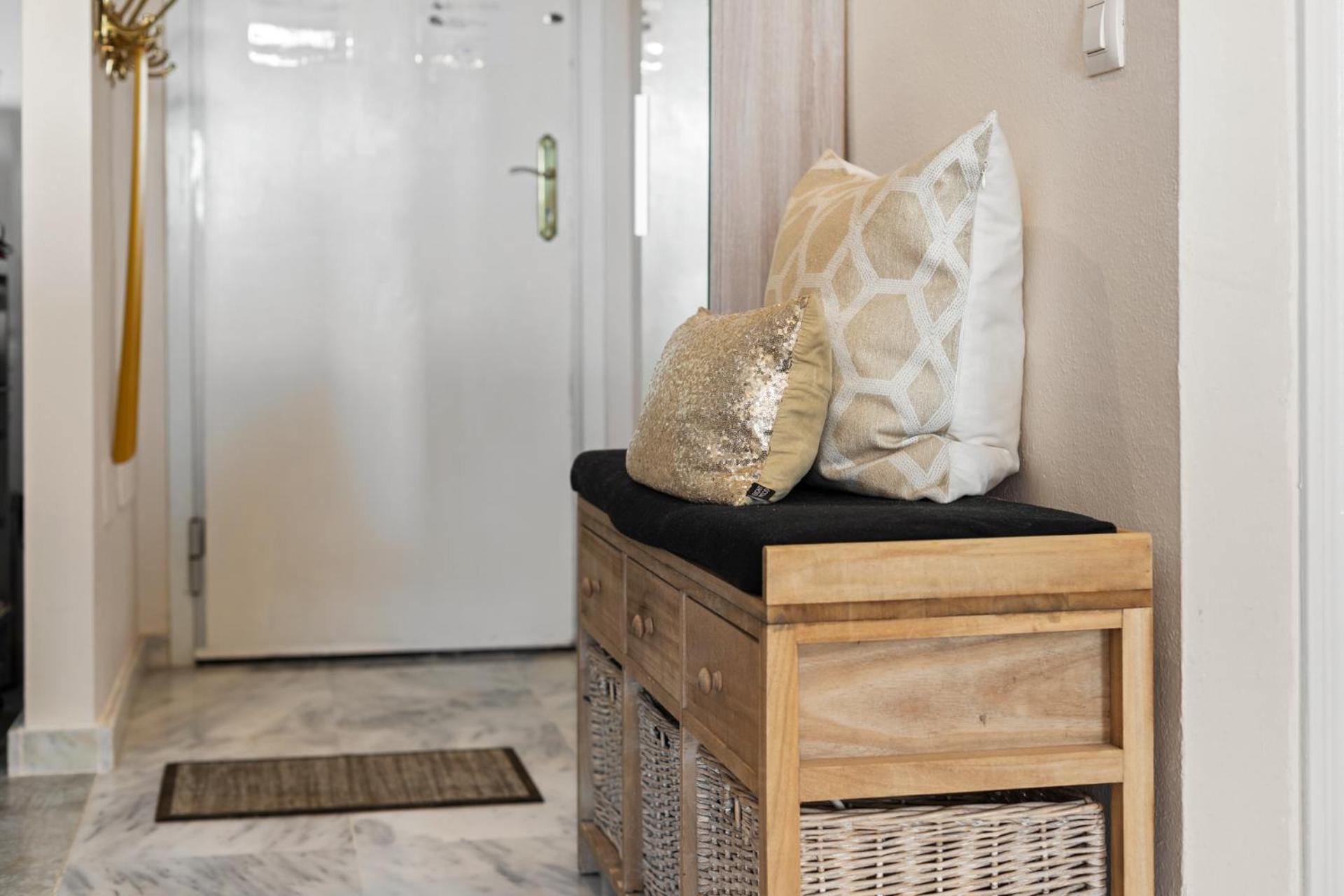 Apartamento Seaview Terrace In By Costarentals - Ref 233 *
