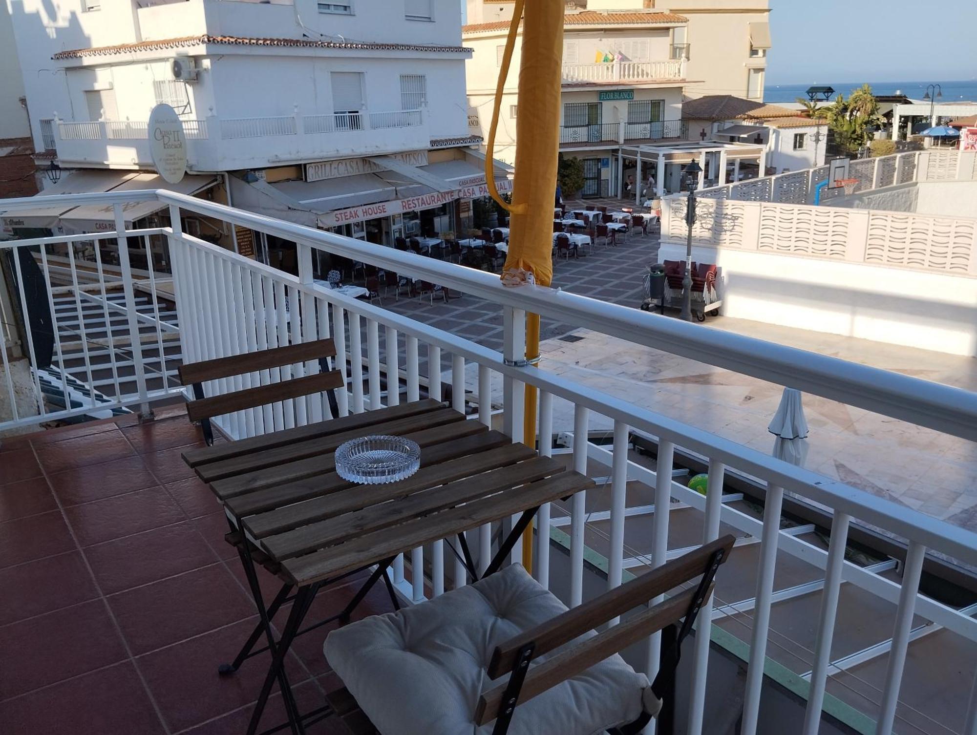 Lidia Planta 1, La Carihuela 1ª Linea Playa, Vistas Mar, 1 Dormitorio, 52 M2, 1-3 Huesped, Amplio Balcon, Wifi * Torremolinos