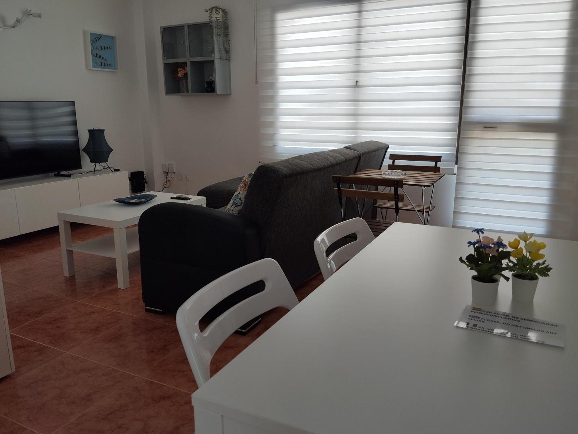 Lidia Planta 1, La Carihuela 1ª Linea Playa, Vistas Mar, 1 Dormitorio, 52 M2, 1-3 Huesped, Amplio Balcon, Wifi