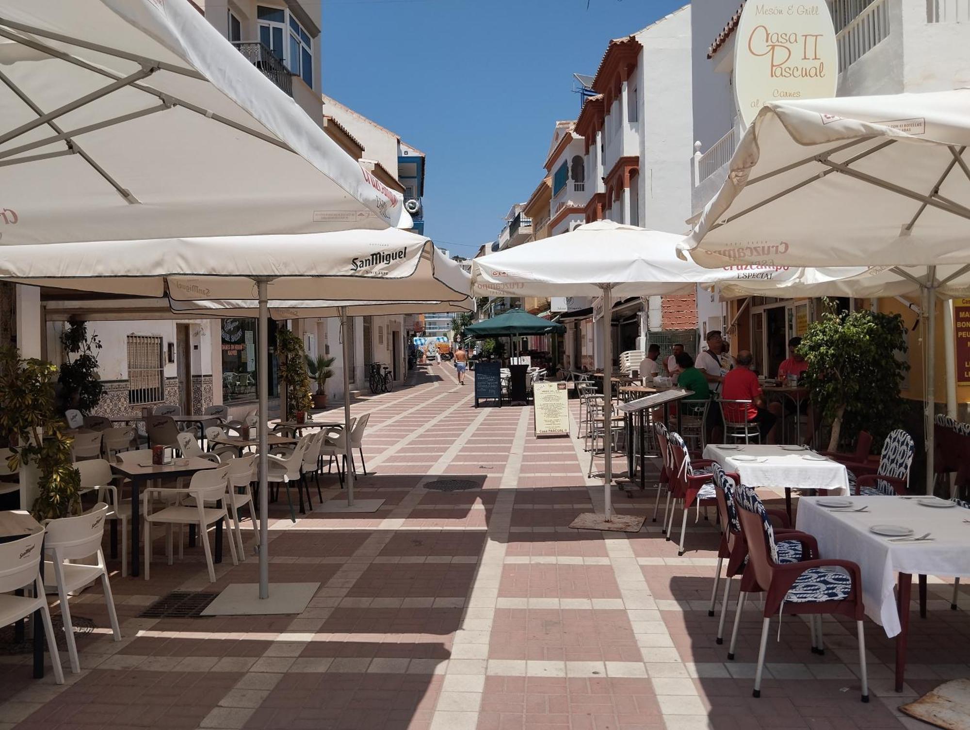 Lidia Planta 1, La Carihuela 1ª Linea Playa, Vistas Mar, 1 Dormitorio, 52 M2, 1-3 Huesped, Amplio Balcon, Wifi