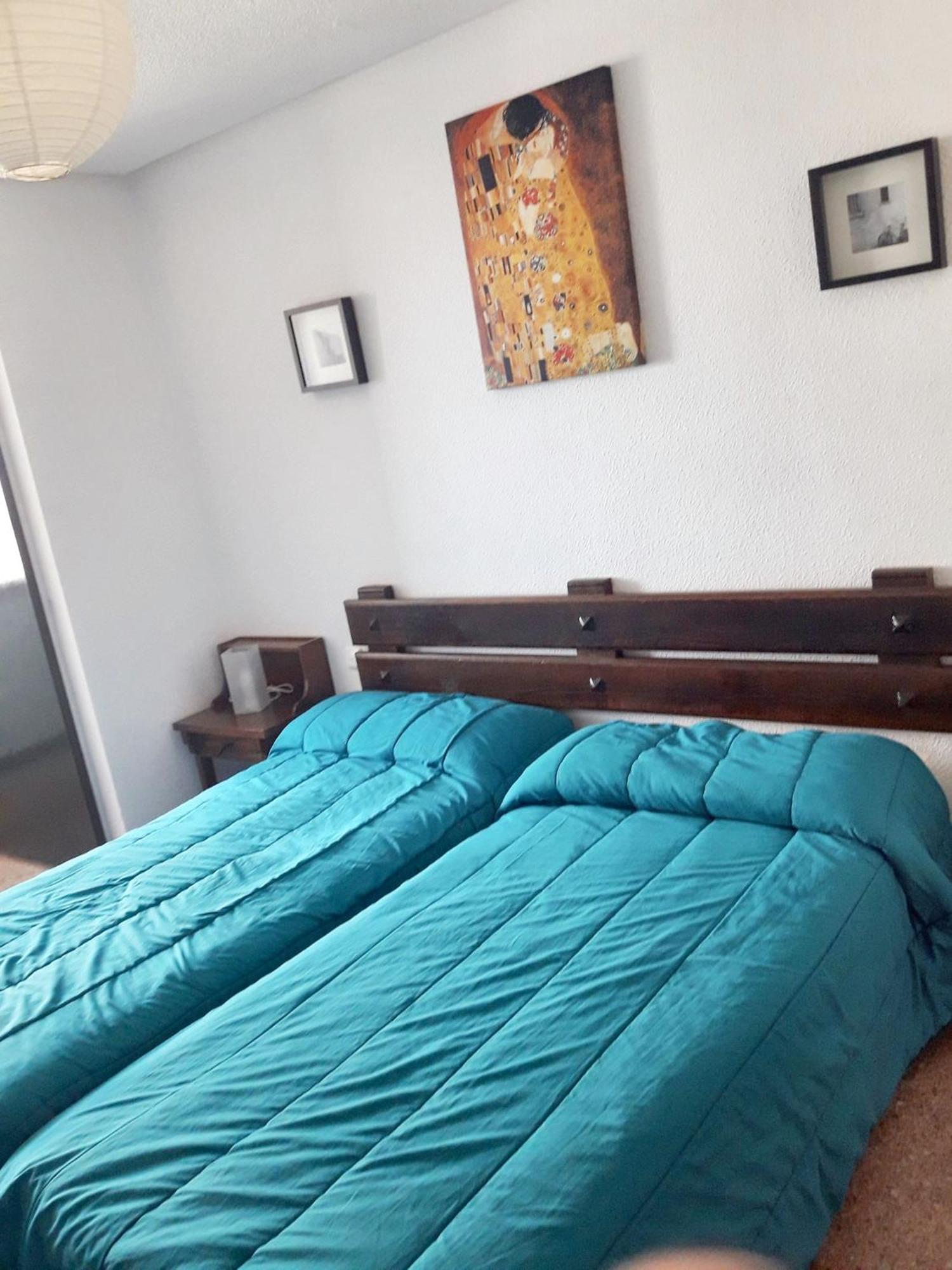 Seaside Vista Apartment: Retreat Apartment Torremolinos
