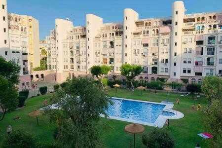 Parking Gratis Y Terraza Apartamento
