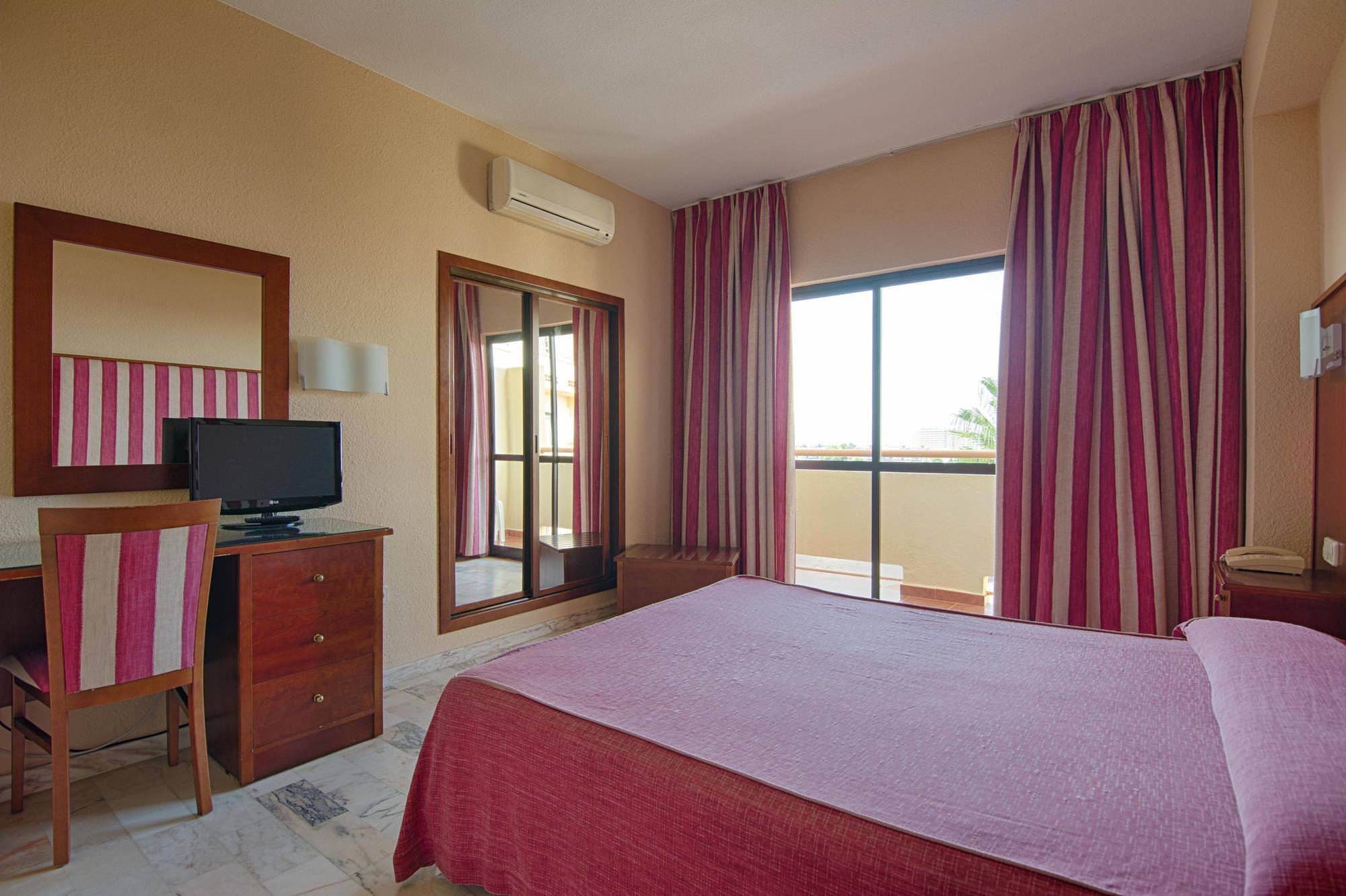 Bluesea Costa Serena 3* Torremolinos