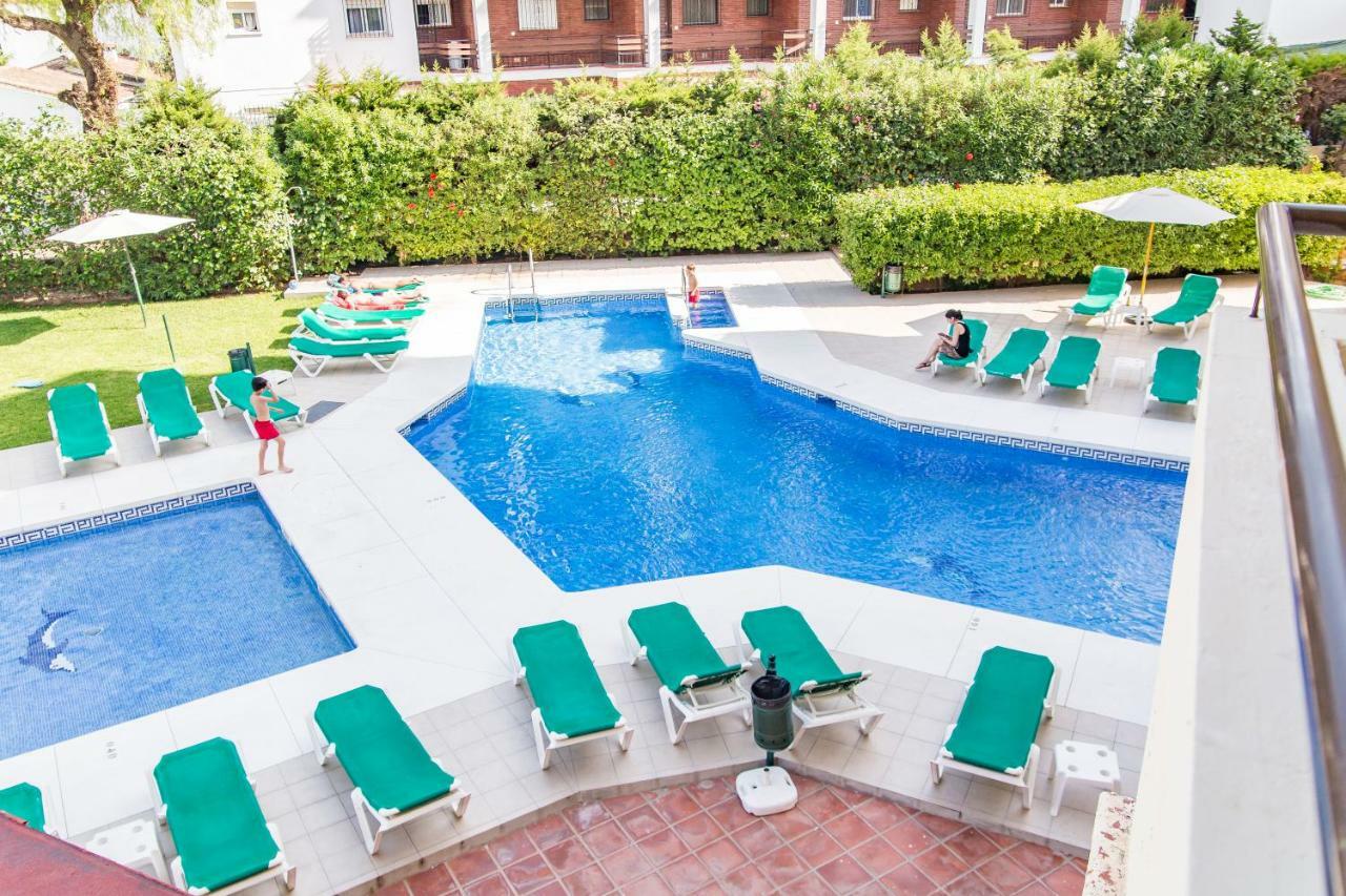 New Near The & Train Station In Club Playa Flores Apartment