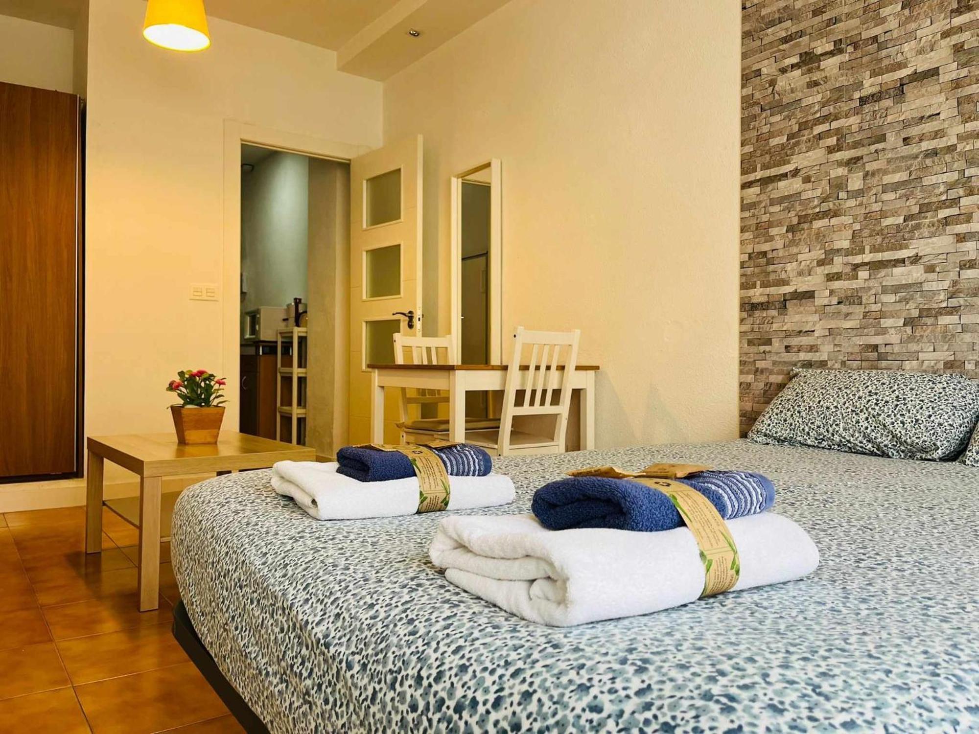 Neptuno - Coqueto Estudio En El Centro De Apartamento *