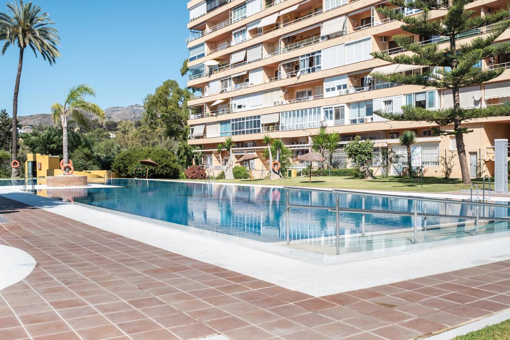 Col3 - Wifi, Smart Tv, Piscina, 900 Metros Playa, La Colina