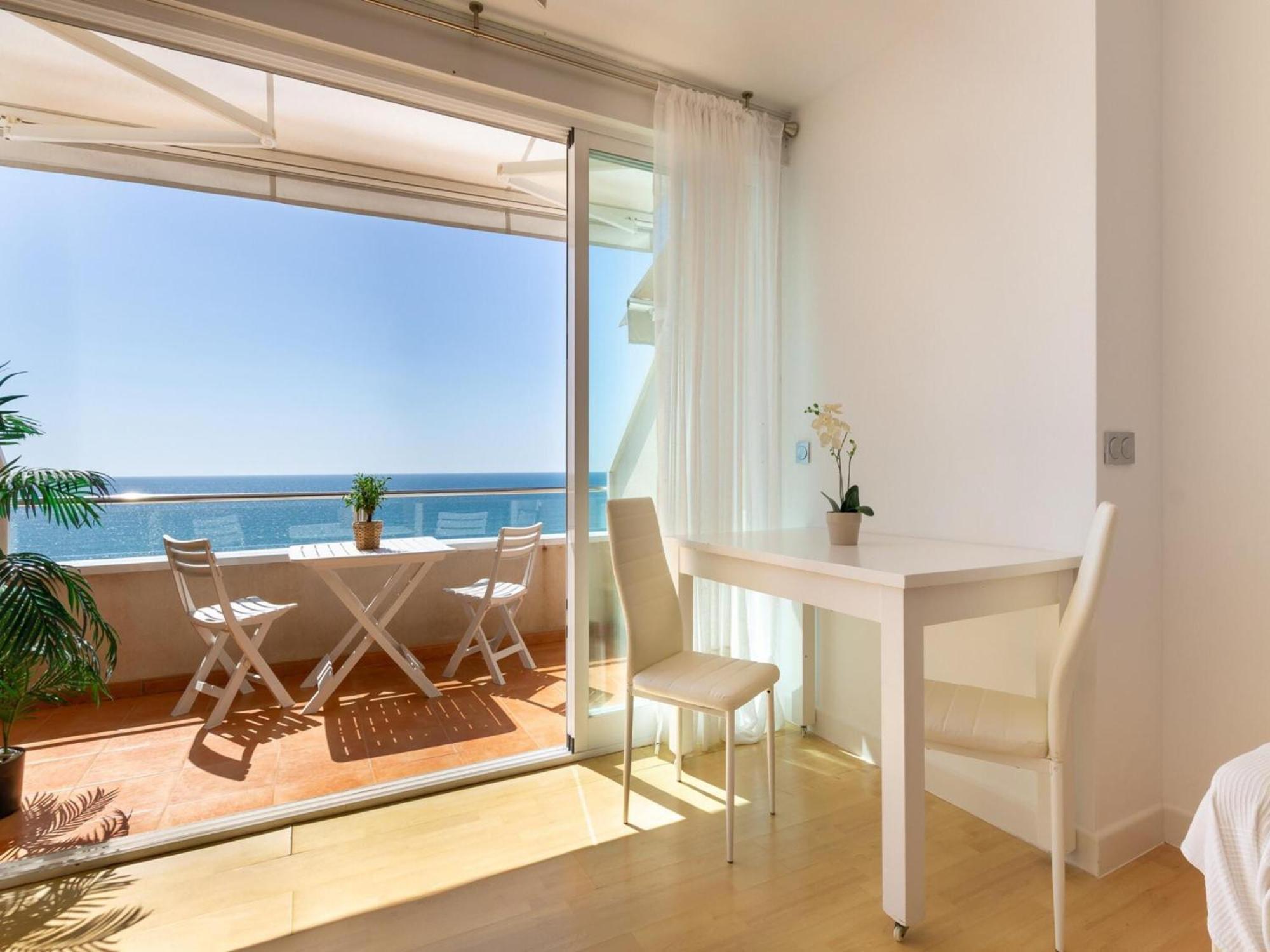 Beachfront For 3 Persons * Torremolinos