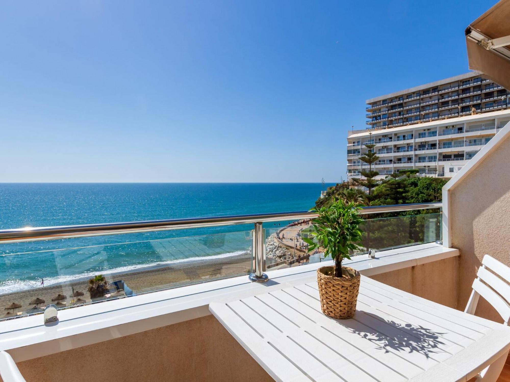 Apartment Beachfront For 3 Persons Torremolinos