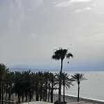 Moderno Piso Mirando Al Mar