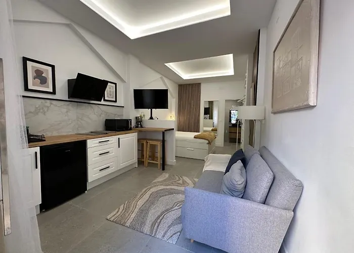 Alpu - Recien Reformado, Wifi, Centro Ciudad, Playa A 10 Minutos, Smart Tv