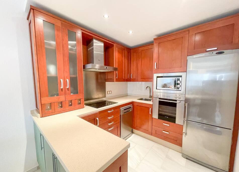 Apartamento Seafront With Direct Access To The *