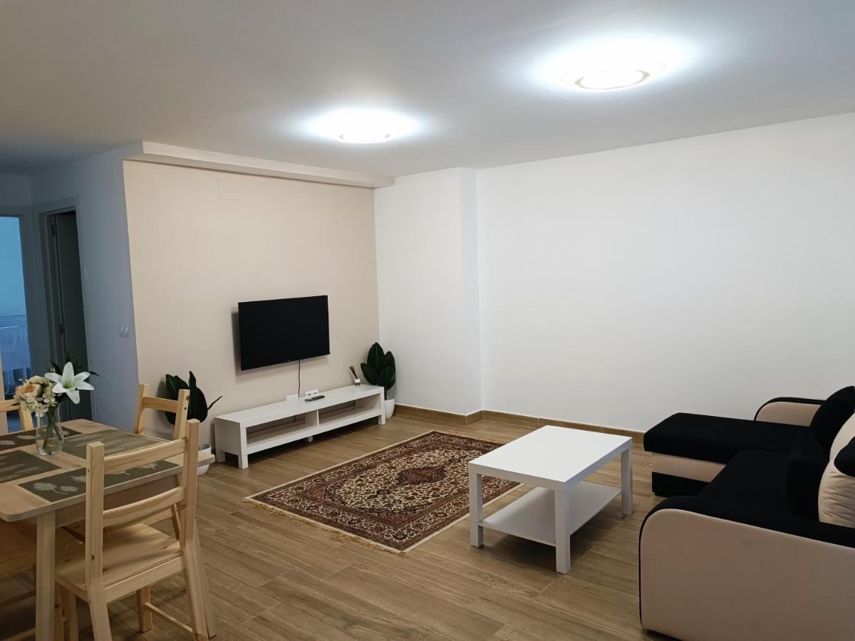 Apartment Baj - En Playa Bajondillo, *