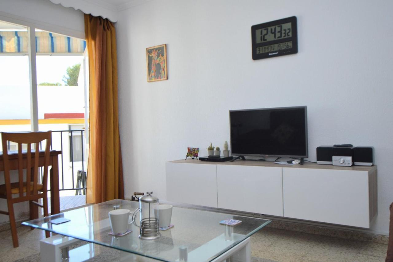 3 Bed Apt Near Town Centre Apartment