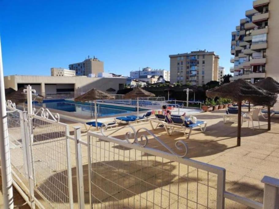 Nogalera Rainbow, 2-bedroom With Pool And Parking *