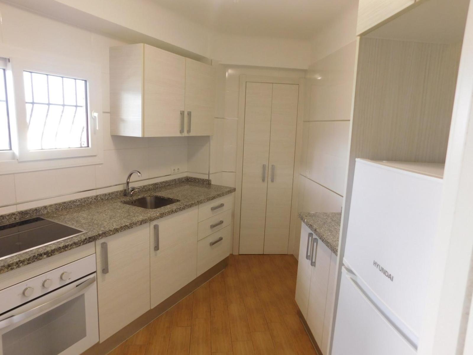 Apartment Playamar Beach&pool Seaview, 5 Min From The *