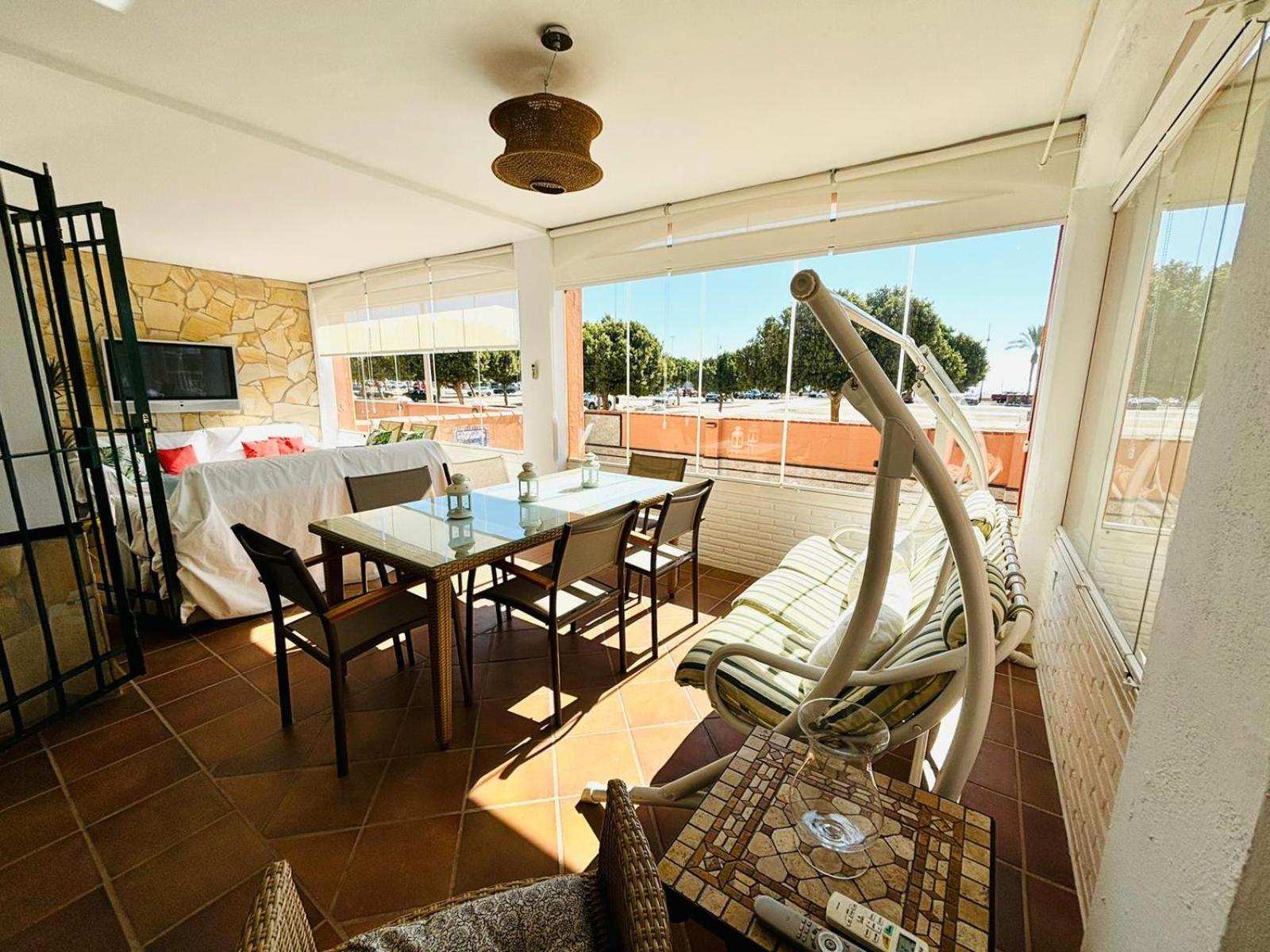 Chalet Chalet Con Piscina En Primera Linea De Playa