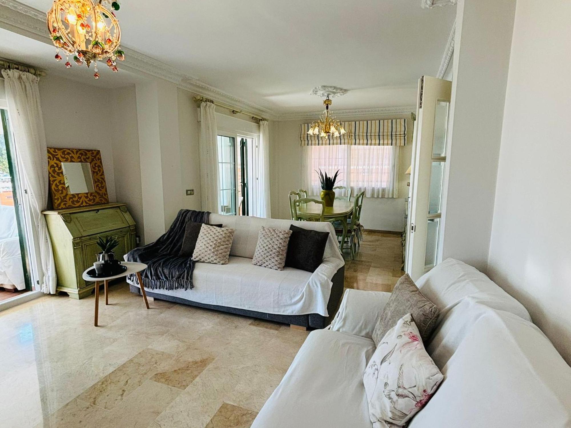 Chalet Chalet Con Piscina En Primera Linea De Playa Torremolinos