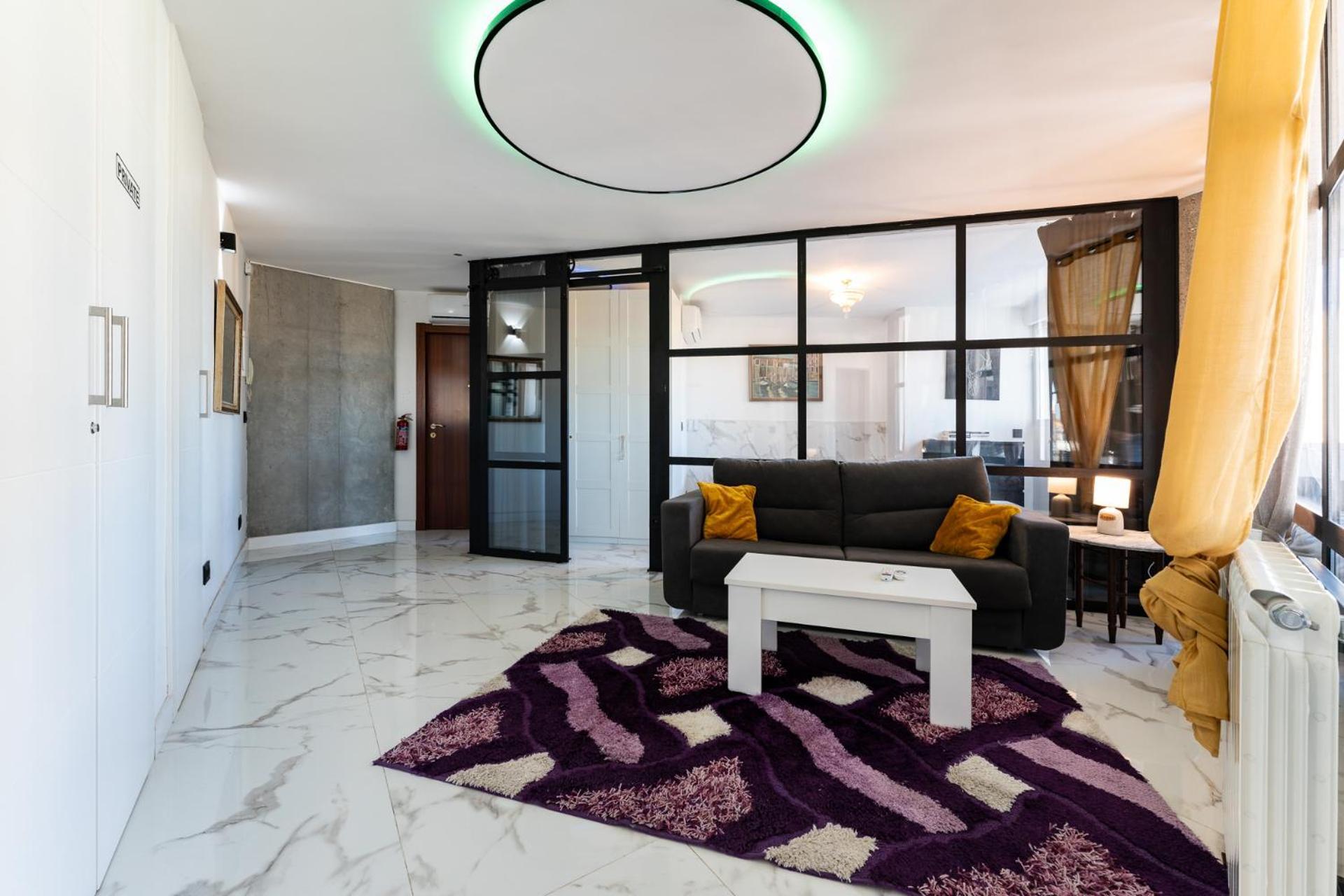 Ct 352 - Faro's Towers 1 - Walking Distance To Everything Torremolinos