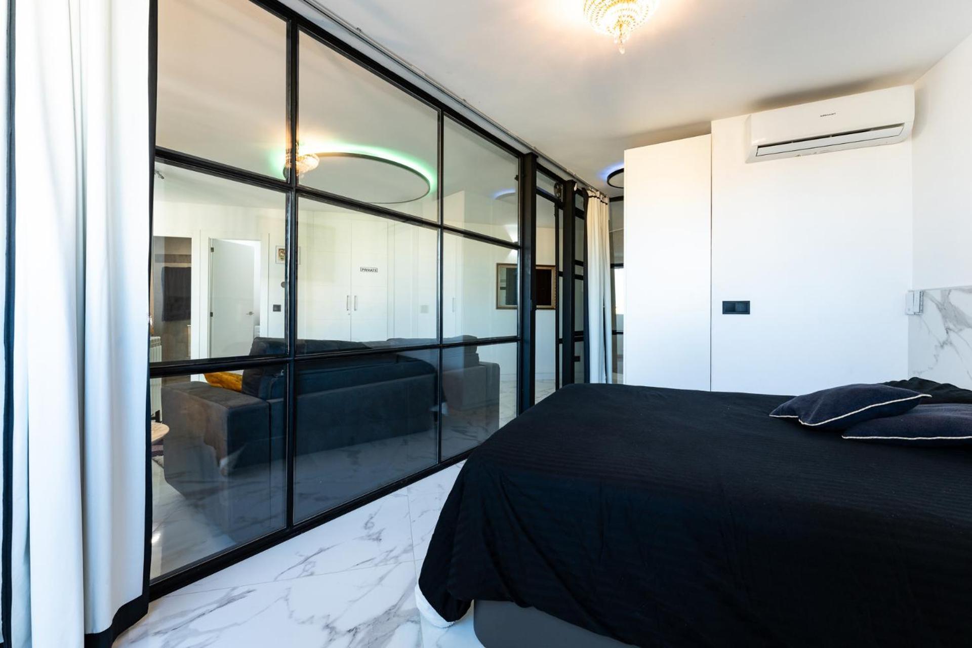 Apartamento Ct 352 - Faro's Towers 1 - Walking Distance To Everything Torremolinos