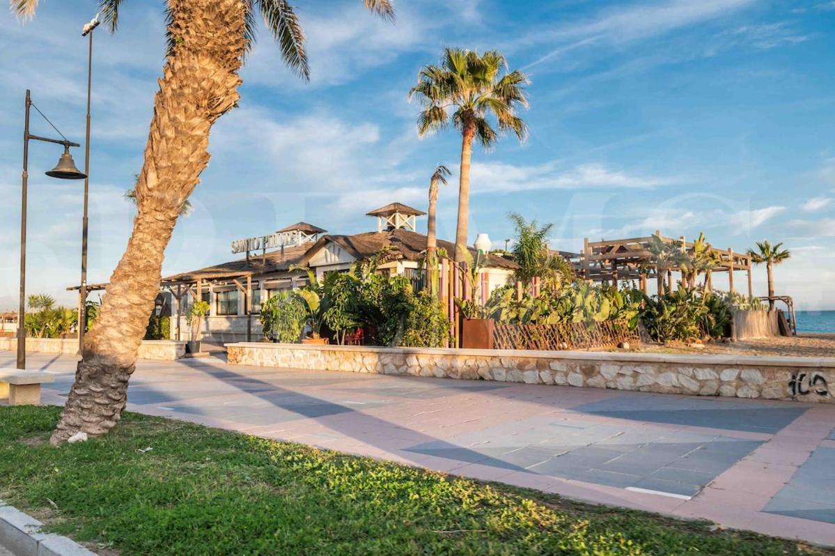 Seaview House With Rooftop Pool, Game Room, Parking Rems Сasa de vacaciones