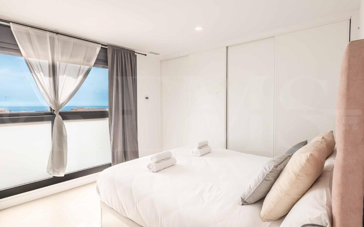 Сasa de vacaciones Seaview House With Rooftop Pool, Game Room, Parking Rems *