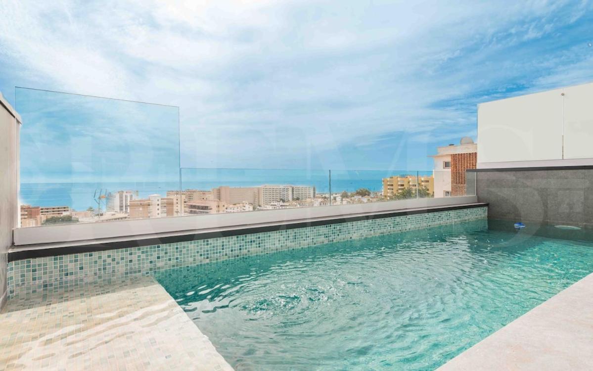 Seaview House With Rooftop Pool, Game Room, Parking Rems * Torremolinos