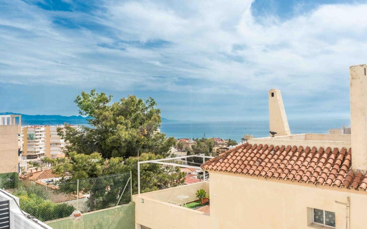 Сasa de vacaciones Seaview House With Rooftop Pool, Game Room, Parking Rems *